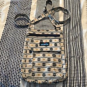 Kavu Crossbody
